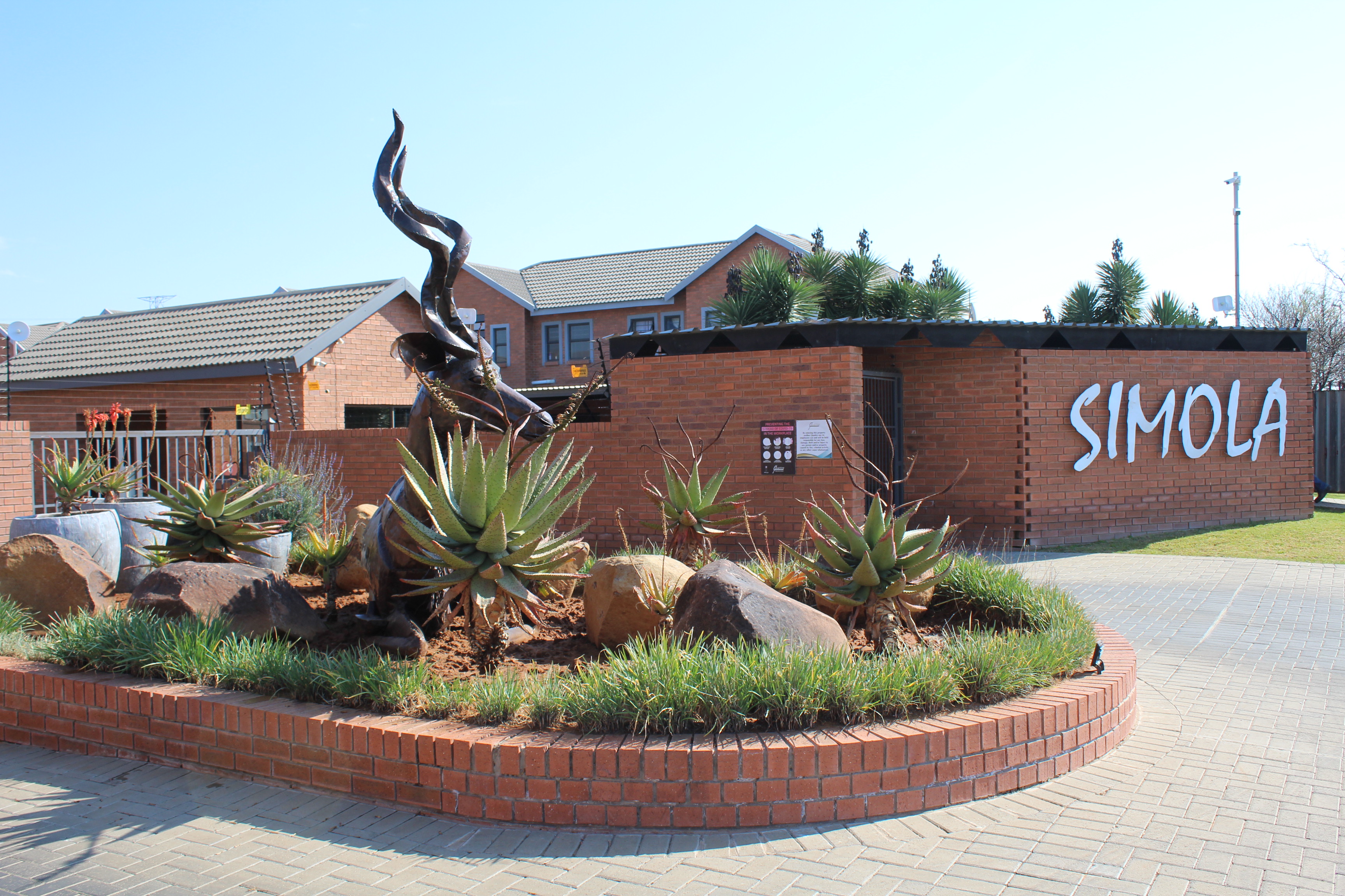Simola image 4